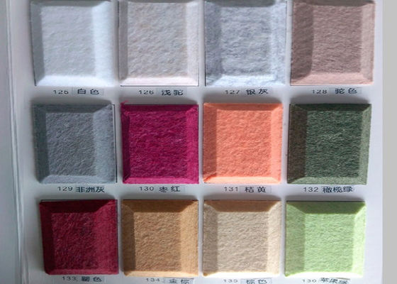 A agulha 100% dos painéis acústicos do poliéster perfurou a prata das técnicas